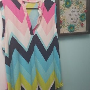Sleeveless Chevron top